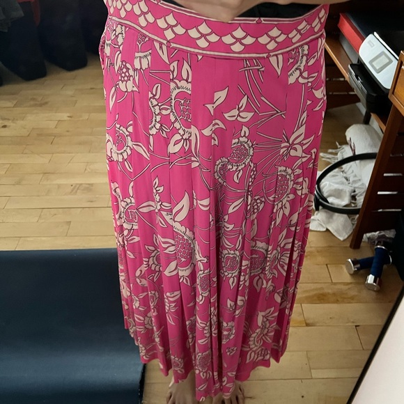 Emilio Pucci Vintage Pink Floral Skirt - Picture 9 of 11
